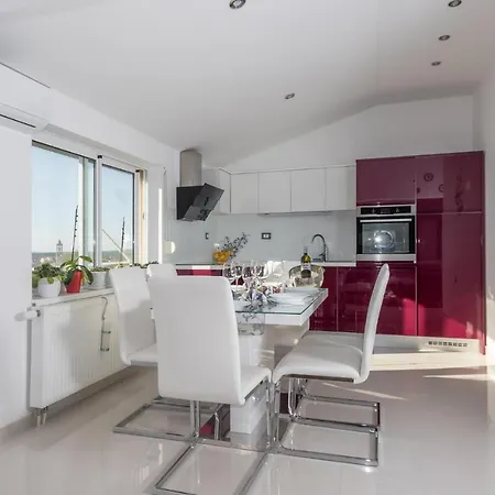 아파트 Awesome In W/ 2 Bedrooms